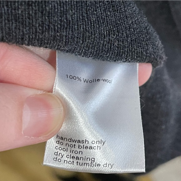 Akris Punto Wool Pullover Cardigan - Picture 5 of 6